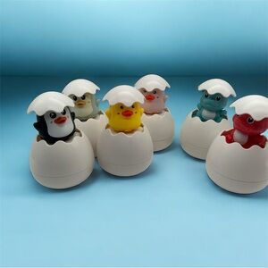 Bathtub pool toys egg floating sprinkler toys 6 eggs 4" dragon chick penguin